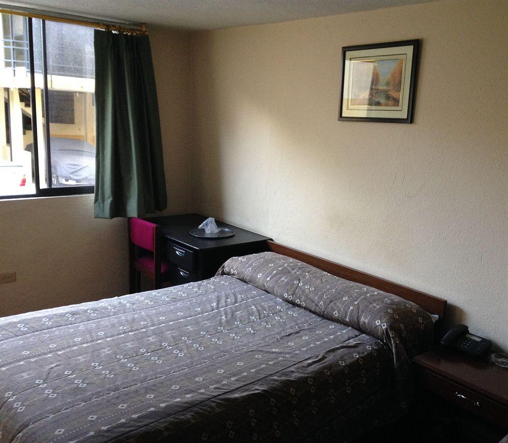 Alston Inn Hotel กีโต ภายนอก รูปภาพ