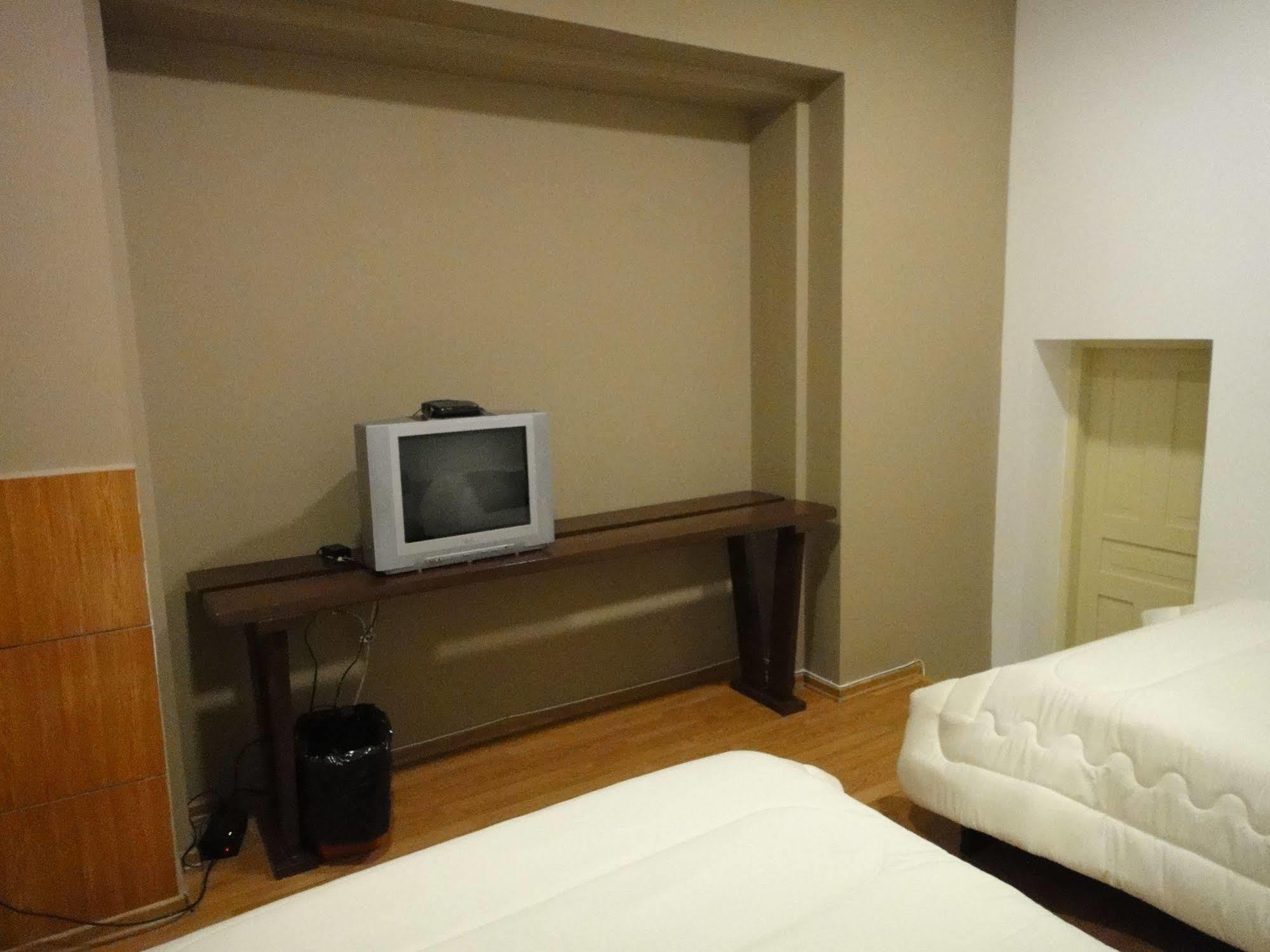 Alston Inn Hotel กีโต ภายนอก รูปภาพ