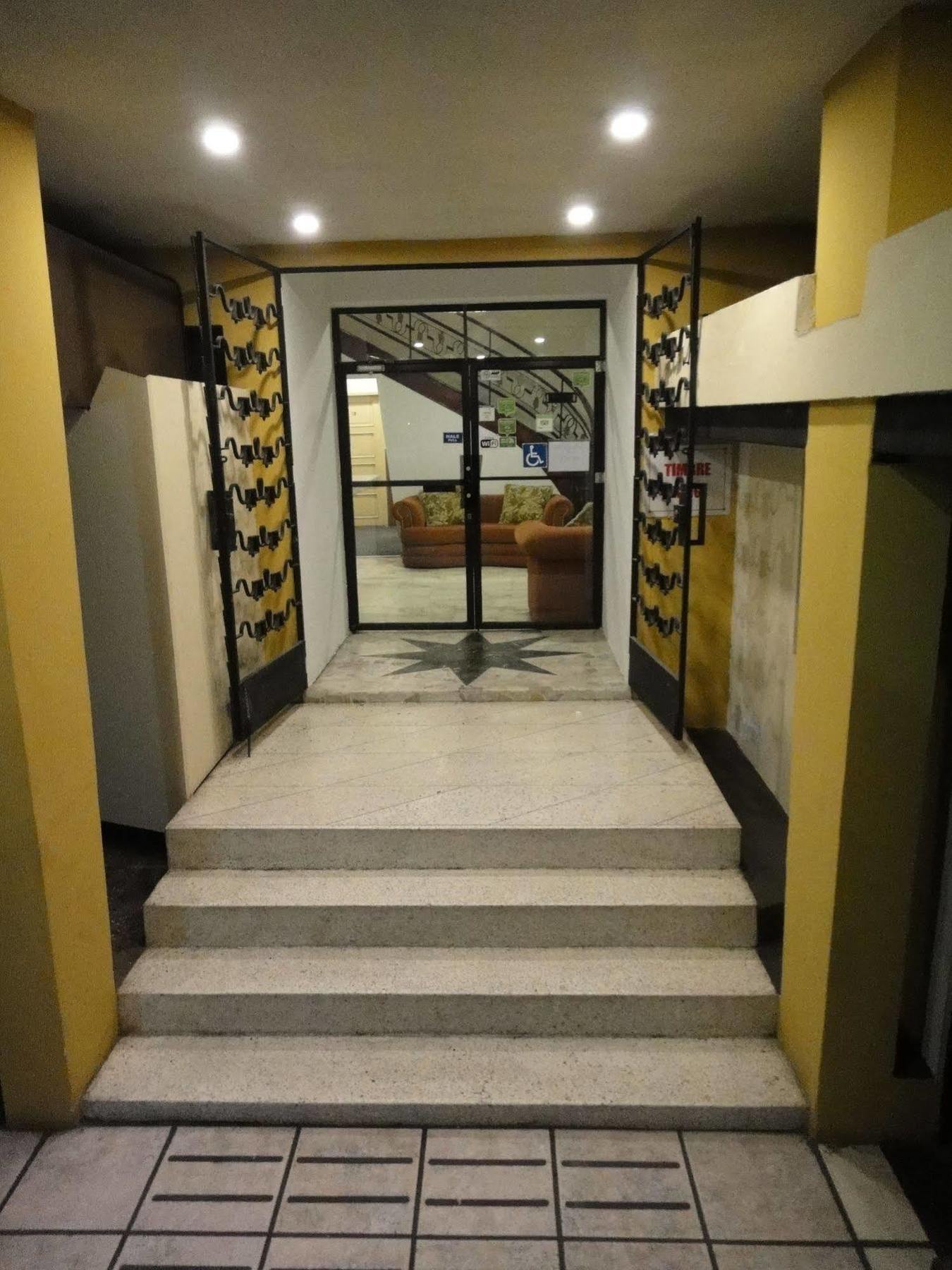 Alston Inn Hotel กีโต ภายนอก รูปภาพ